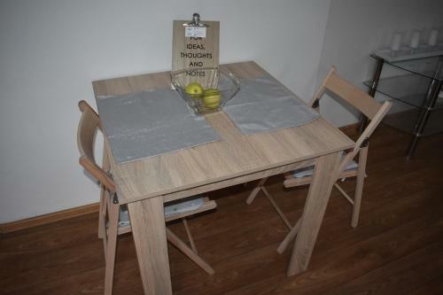 Hostal De Lux Apartment & Rooms Emilia
