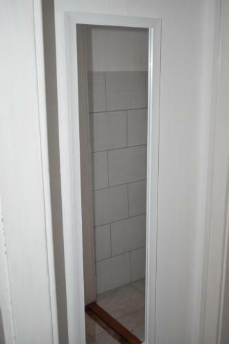 Hostal De Lux Apartment & Rooms Emilia
