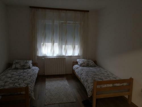 Hostal Apartmani I Sobe Taunus Bl