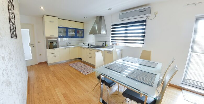 Luxury Apartment In City Center