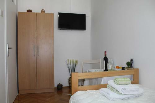 Hostal Full View