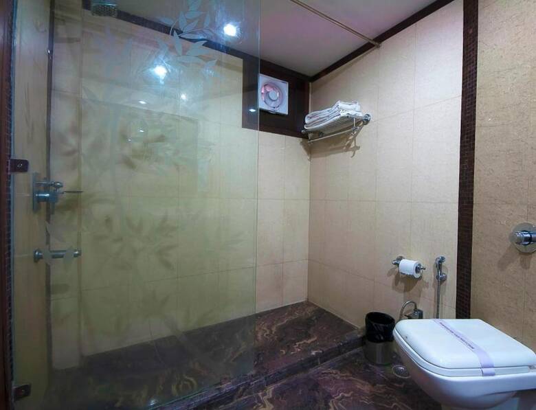 Hotel Siris 18 Gurgaon