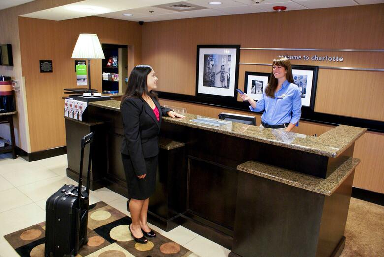 Hotel Hampton Inn & Suites Charlotte Airport
