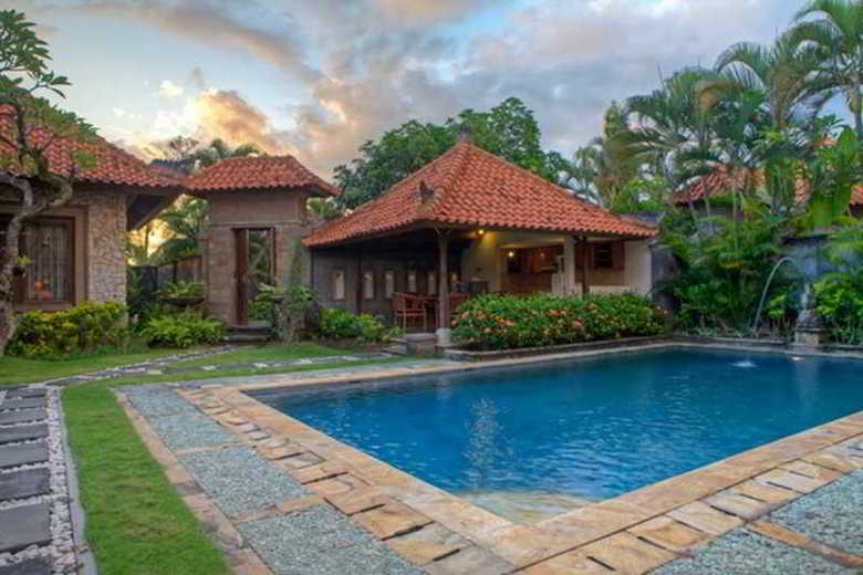 Villa Aya