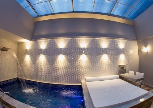 Hotel Motel Quo