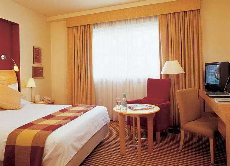 Hotel Holiday Inn London Heathrow Ariel
