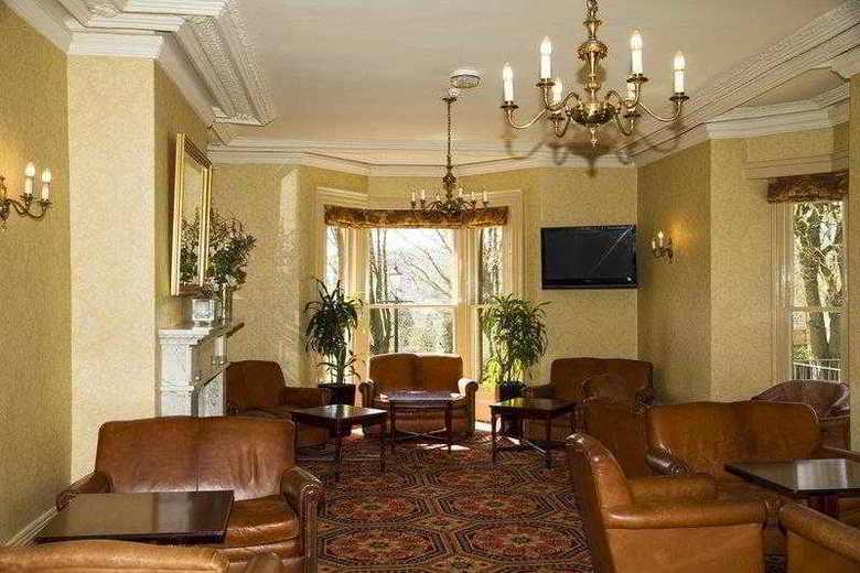 Hotel Lee Wood