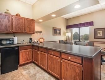 Hotel Howard Johnson Inn & Suites