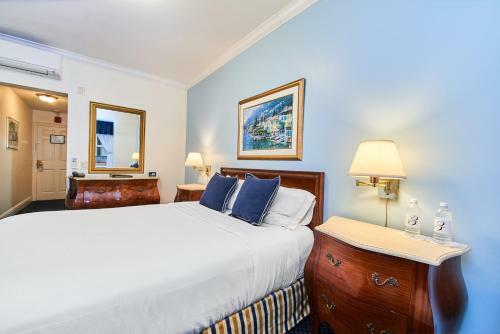 3 West Club Hotel