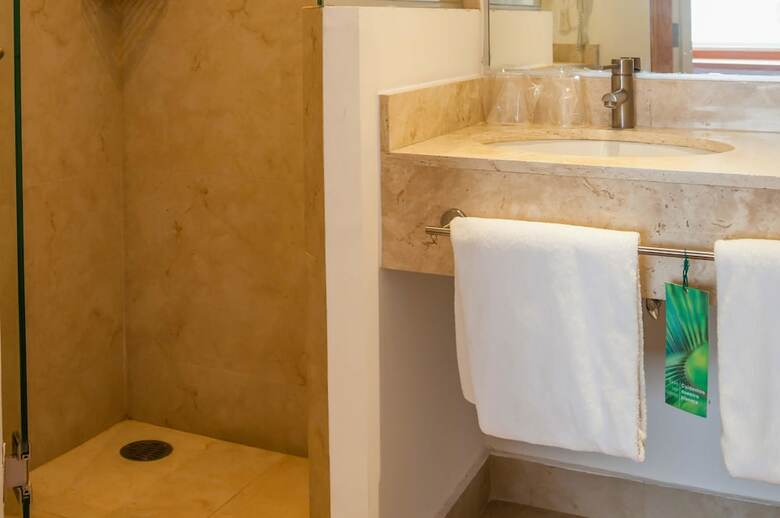 Hotel One Monterrey Aeropuerto