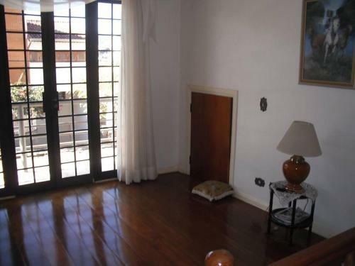 Casa Em Local Apraz�vel