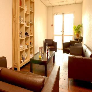Balladins Arles Hotel