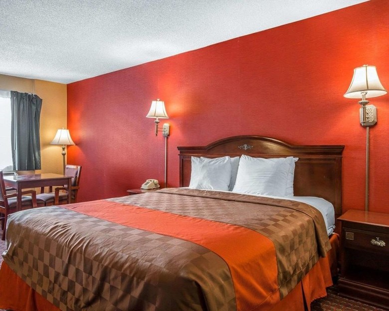 Hotel Rodeway Inn Near Stubhub Center