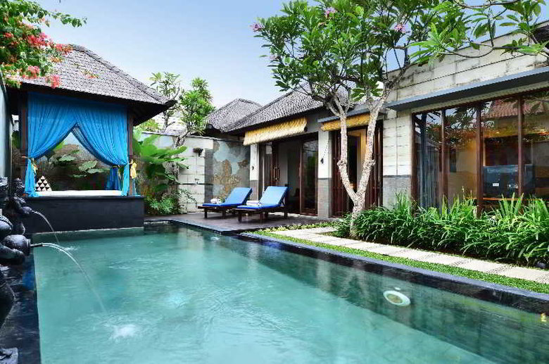 The Khayangan Dreams Villas Seminyak