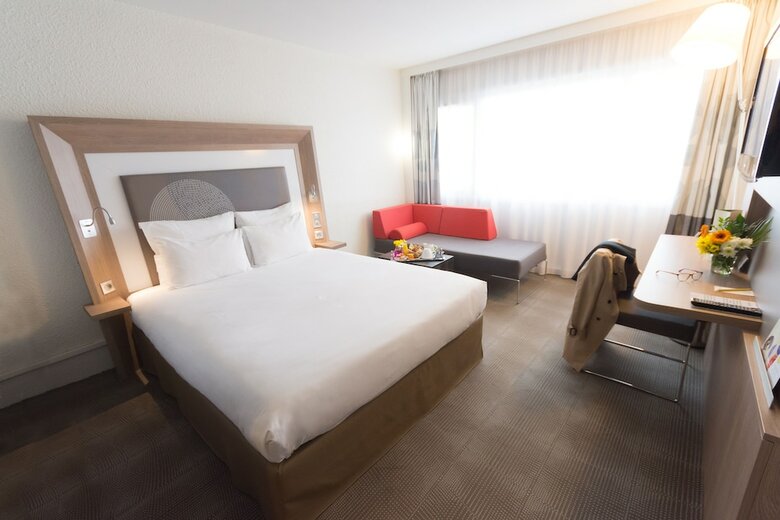 Hotel Novotel Chartres