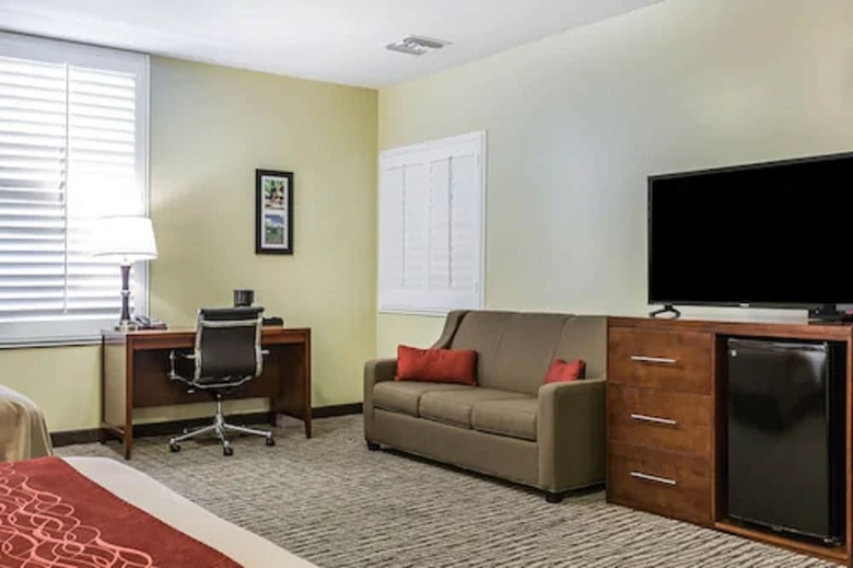 Hotel Comfort Inn Near Fairplex