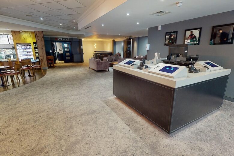 Village Cardiff - Hotel & Leisure Club