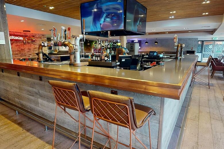 Village Cardiff - Hotel & Leisure Club