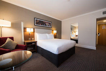 Hilton Edinburgh Airport Hotel