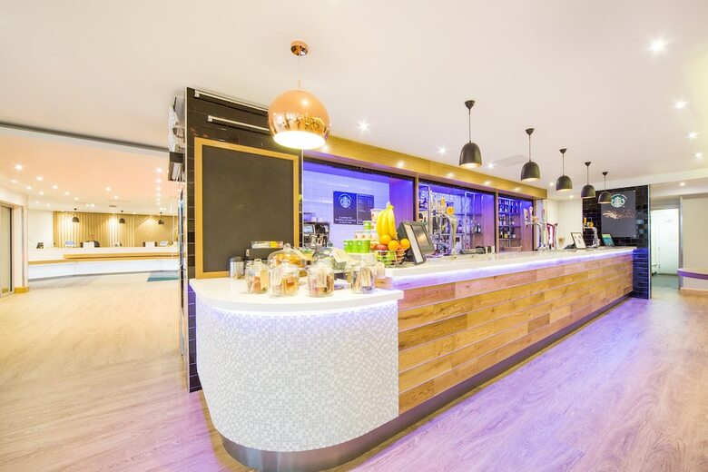 Hotel Holiday Inn Gatwick Airport