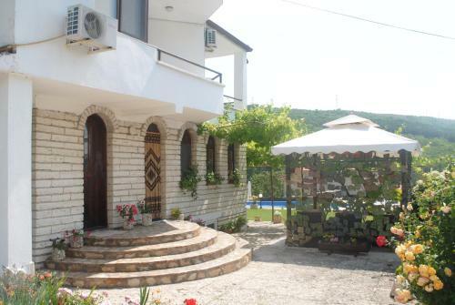 Hostal Vila Roza