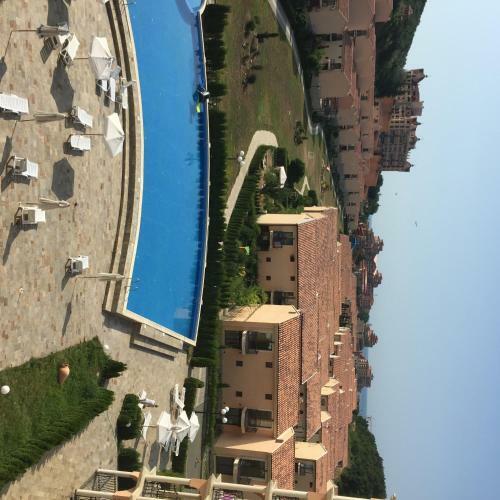 Negresco Apartments