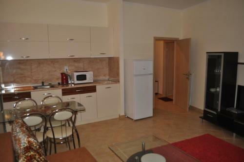 Negresco Apartments