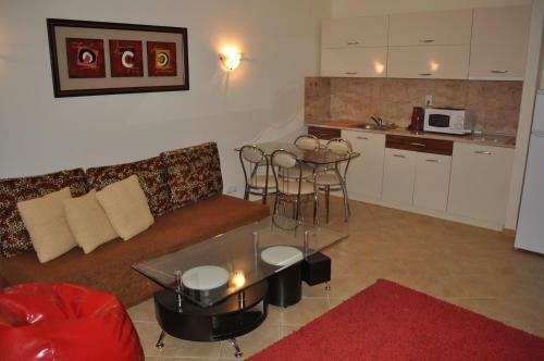 Negresco Apartments