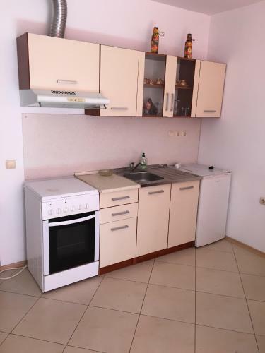 Adonai Apartments