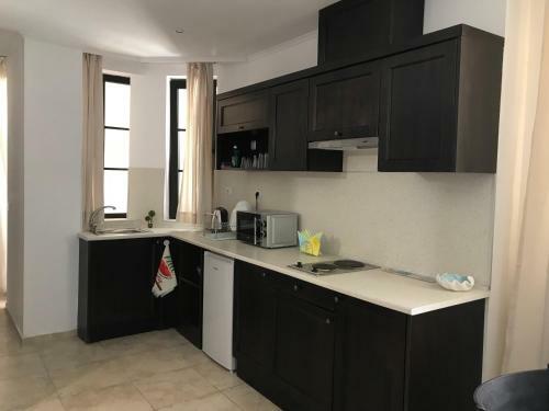 Pearl Beach Apartments In The Cliff Resort