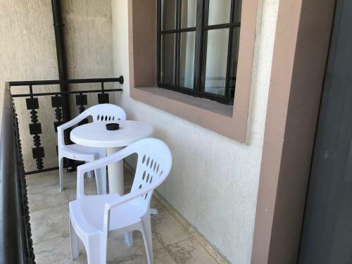 Pearl Beach Apartments In The Cliff Resort
