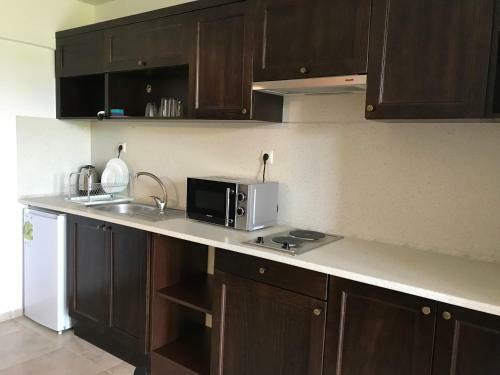Pearl Beach Apartments In The Cliff Resort