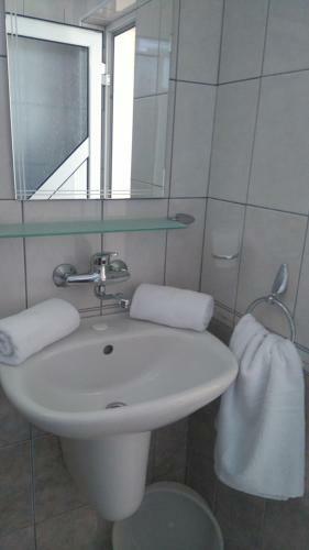 Hostal Guest House Adriya