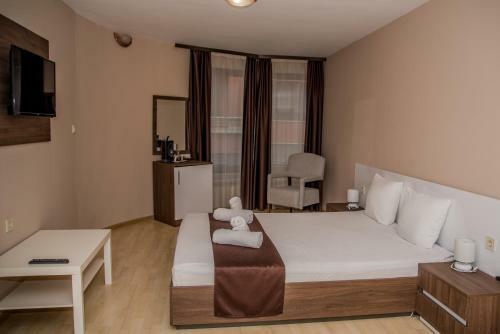 Hotel Oppium