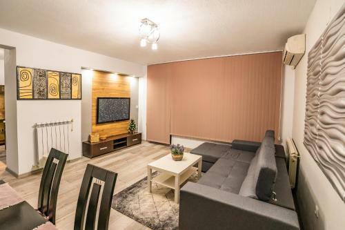 Babylon Apartment