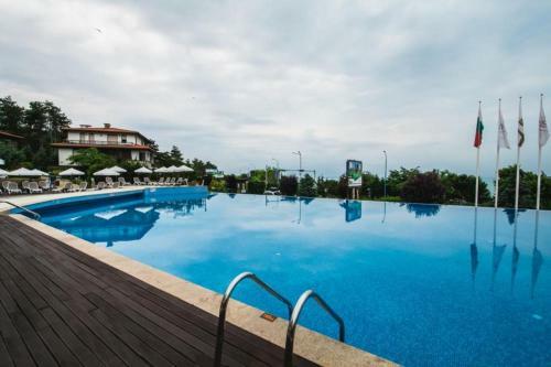 Private Apartments With Sea View In St. Marina
