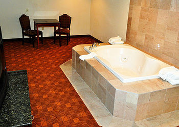 Clarion Hotel