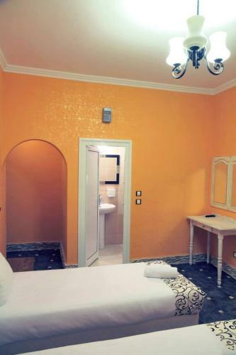 Hostal Art House