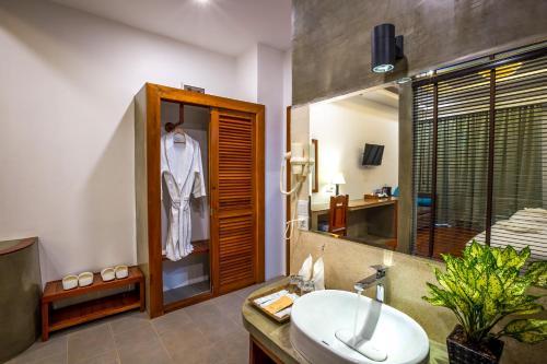 Hotel The Tito Suite Residence