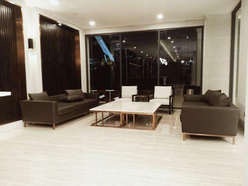Furi Time Square Hotel