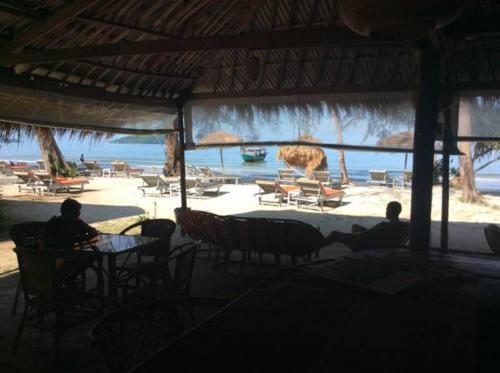 Hostal Ananas Beach Bungalows