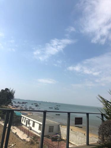 Yu Mansion Sea View Holiday Apartment