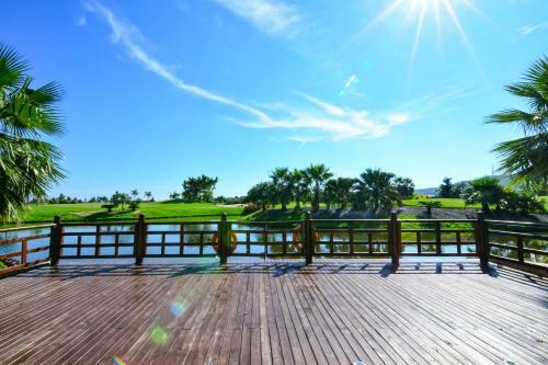 Liu Da Xian Golf Club Vacation Apartment