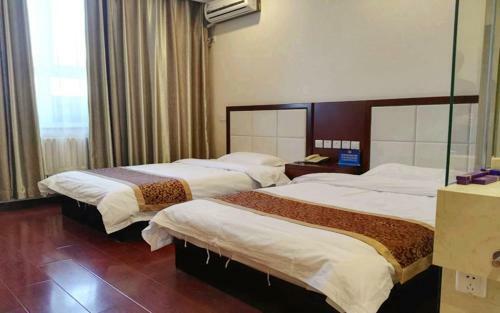 Beijing Gongmei Blue Peacock Business Hotel