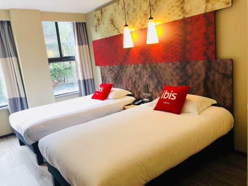 Ibis Chengdu East Railway Station Hotel