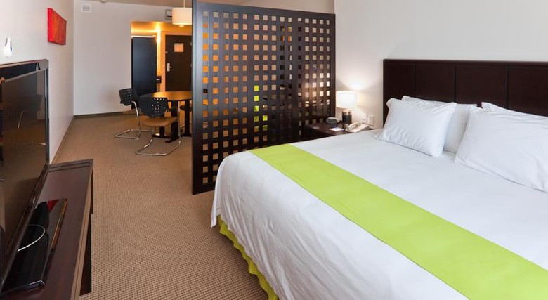 Hotel Holiday Inn Express Guadalajara Uag