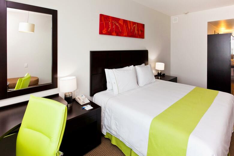Hotel Holiday Inn Express Guadalajara Uag
