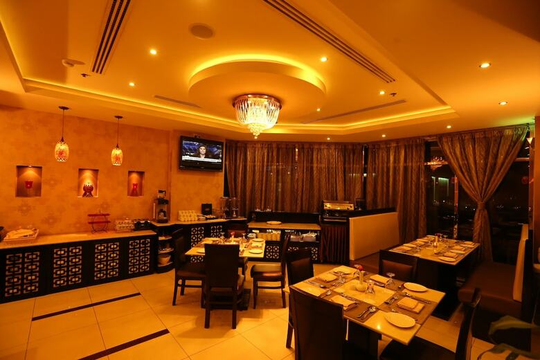 Dunes Hotel Apartment- Oud Metha