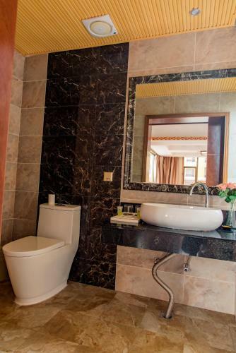 Yuanyang County Shengcun Yunti Hotel