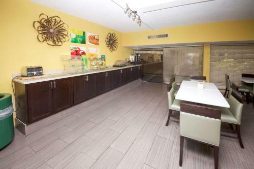 Hotel Motel 6 Jacksonville - Orange Park